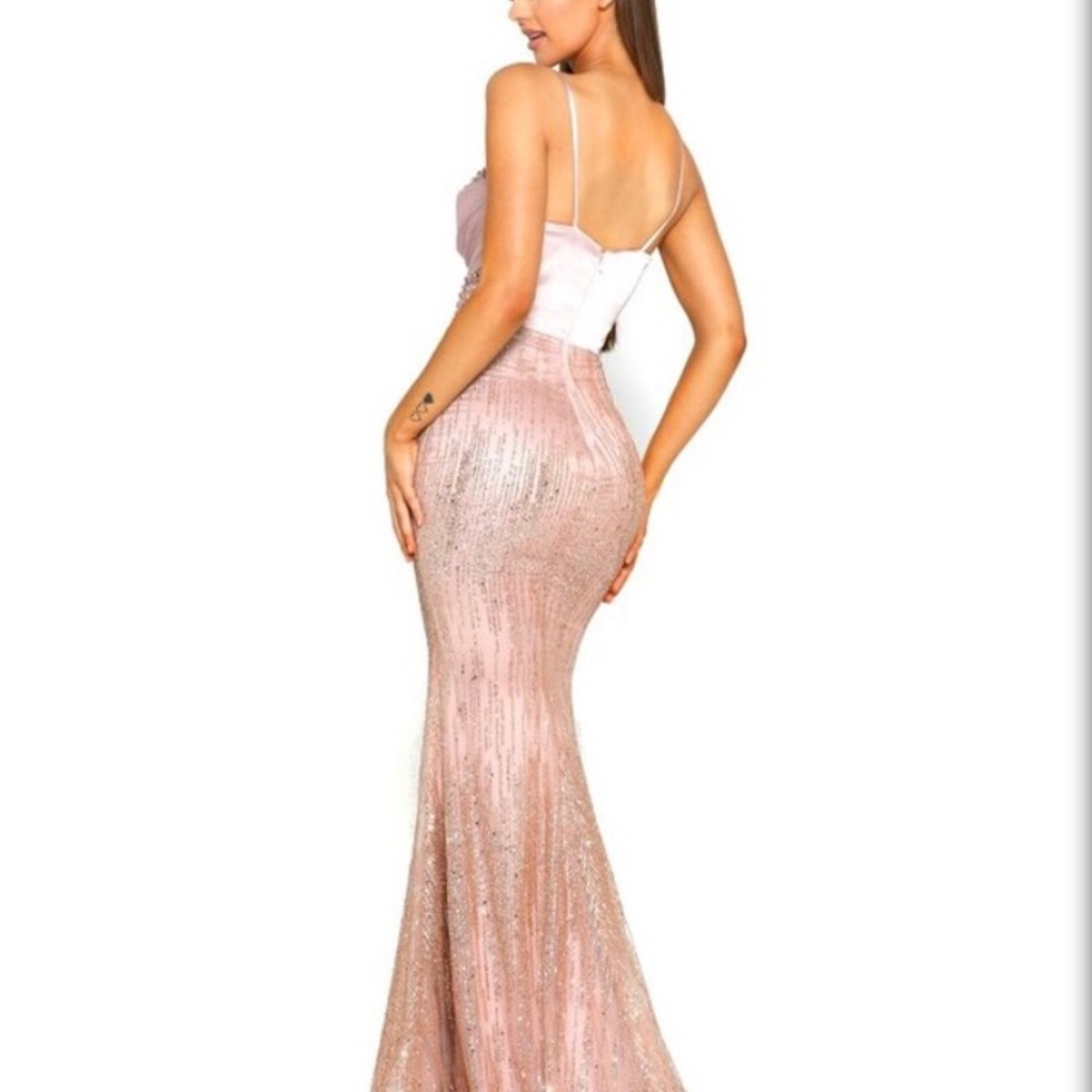 Pink dress - Picture 2 of 8